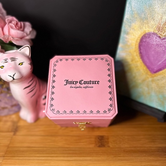 Juicy Couture Pink Crystal Embellished Watch 👑 - Picture 8 of 9